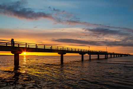 Bild-Nr: 12795956 Sonnenuntergang an der Prerower Seebrücke Erstellt von: Vossiem