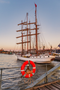 Bild-Nr: 12796817 Loth Lorien im Hamburger Hafen Erstellt von: Ursula Reins