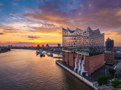 Bild-Nr: 12800274 Sonnenuntergang an der Elbphilharmonie in Hamburg Erstellt von: Mapics