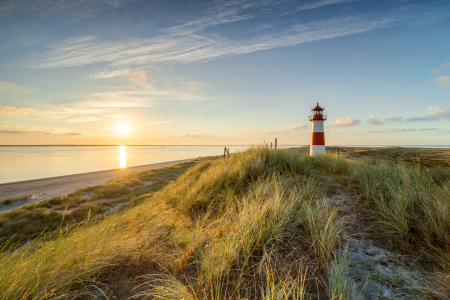 Bild-Nr: 12809907 Leuchtturm an der Nordseeküste auf Sylt Erstellt von: eyetronic