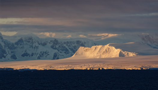Bild-Nr: 12809971 Antarctic Sunrise Erstellt von: Bilderbastlers