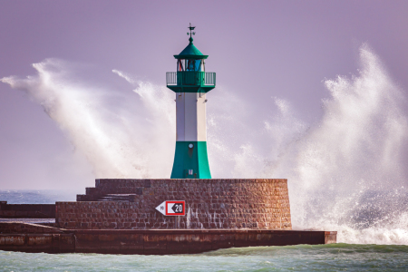 Bild-Nr: 12811230 Leuchtturm Sassnitz Erstellt von: FotoDeHRO