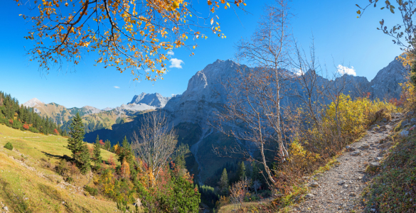 Bild-Nr: 12823750 Pfad im Karwendelgebirge Erstellt von: SusaZoom