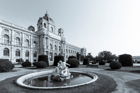 Bild-Nr: 12833353 Naturhistorisches Museum in Wien - monochrom Erstellt von: dieterich