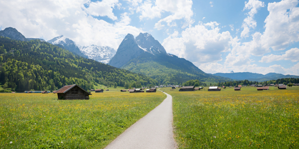 Bild-Nr: 12837007 Wiesenweg nach Grainau Erstellt von: SusaZoom