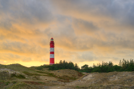Bild-Nr: 12846215 Leuchtturm auf Amrum bei Sonnenuntergang Erstellt von: Michael Valjak