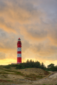 Bild-Nr: 12846216 Leuchtturm auf Amrum bei Sonnenuntergang Erstellt von: Michael Valjak