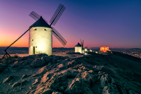 Bild-Nr: 12871222 Sonnenuntergang über den Windmühlen von Consuegra  Erstellt von: Achim Thomae