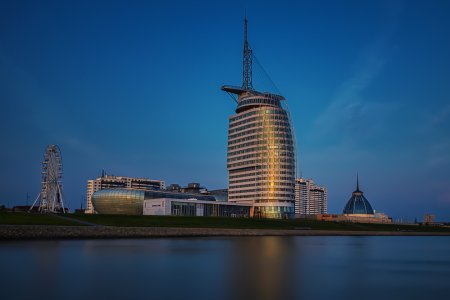Bild-Nr: 12873068 Bremerhaven - Hafenwelten ATLANTIC Hotel Sail City Erstellt von: uh-Photography
