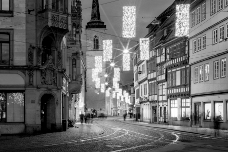 Bild-Nr: 12877149 Erfurt Markstraße zu Weihnachten SW Erstellt von: Sandra Höfer