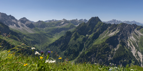 Bild-Nr: 12899314 Panoramablick vom Laufbacher-Eckweg Erstellt von: Walter G. Allgöwer