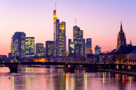 Bild-Nr: 12913188 Skyline mit dem Bankenviertel in Frankfurt am Main Erstellt von: dieterich