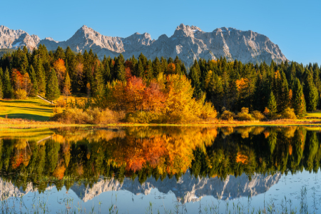 Bild-Nr: 12913653 Herbst am Bergsee in den Bayerischen Alpen Erstellt von: Daniela Beyer