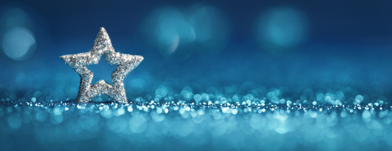 Bild-Nr: 12915424 Silberner Weihnachtsstern auf blauem Hintergrund Erstellt von: Smileus