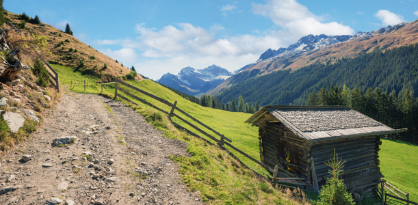 Bild-Nr: 12918395 Wanderweg Sertigtal Schweizer Alpen Erstellt von: SusaZoom
