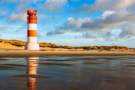 Bild-Nr: 12920272 Leuchtturm auf der Helgoländer Düne II Erstellt von: Daniela Beyer