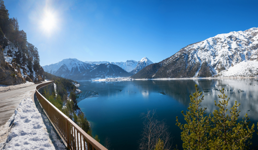 Bild-Nr: 12925570 Uferstraße Achensee mit Blick nach Pertisau Erstellt von: SusaZoom