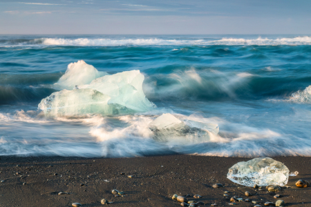 Bild-Nr: 12927833 Gletscheis im Spiel der Wellen - Island Erstellt von: Daniela Beyer