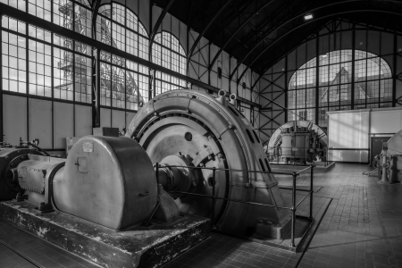 Bild-Nr: 12931679 Maschinenhalle mit Generatoren Erstellt von: volker heide