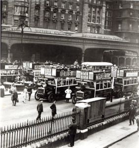 Bild-Nr: 31001889 Victoria Station, 1920s Erstellt von: Unbekannte Fotografen