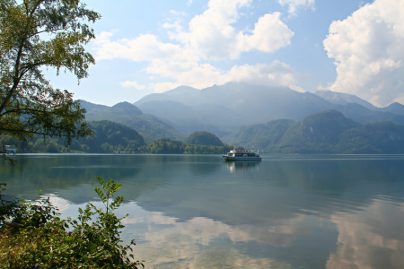 Bild-Nr: 11324028 Der Kochelsee mit Ausflugsschiff Erstellt von: falconer59