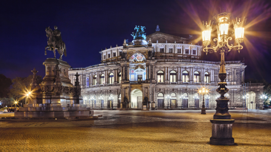 Bild-Nr: 11368421 Semperoper Dresden Erstellt von: Thomas und Ramona Geers