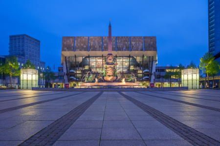 Bild-Nr: 11580918 Gewandhaus und Mendebrunnen Erstellt von: frank-wassewitz