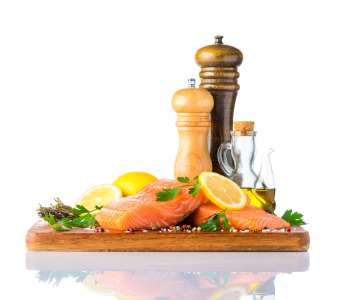 Bild-Nr: 11829735 Roher Lachsfillet mit Gewürze und Zutaten Erstellt von: xfotostudio
