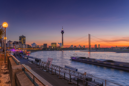 Bild-Nr: 11849011 Düsseldorf Rheinpromenade Erstellt von: KundenNr-281800