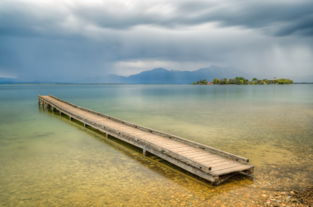 Bild-Nr: 12409455 Steg am Chiemsee Erstellt von: Michael Valjak