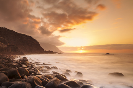 Bild-Nr: 12453878 Küste bei Sonnenuntergang auf El Hierro Erstellt von: KundenNr-360966