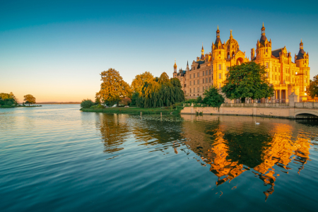 Bild-Nr: 12621608 Schloss in Schwerin im Sonnenuntergang Erstellt von: Martin Martin Wasilewski