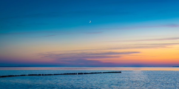 Bild-Nr: 12633209 Mondsichel über der Ostsee Erstellt von: Martin Martin Wasilewski