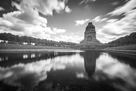 Bild-Nr: 12687221 Völkerschlachtdenkmal in Leipzig - monochrom Erstellt von: Martin Martin Wasilewski
