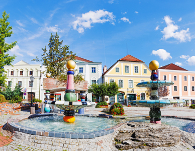 Bild-Nr: 12751174  Hundertwasser Brunnen Zwettl Waldviertel Erstellt von: wompus
