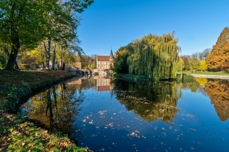 Bild-Nr: 12804521 Der Schlosspark im Herbst vor Burg Hülshoff Erstellt von: volker heide