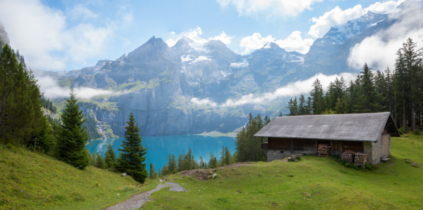 Bild-Nr: 12824516 Hütte am Oeschinensee Erstellt von: SusaZoom