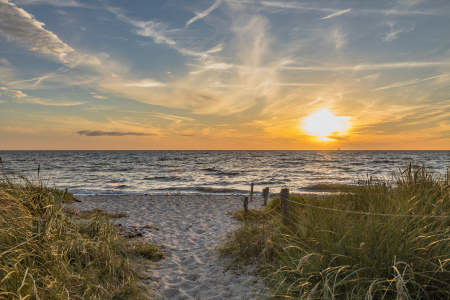 Bild-Nr: 12839899 Segelboot am Horizont Erstellt von: Ursula Reins