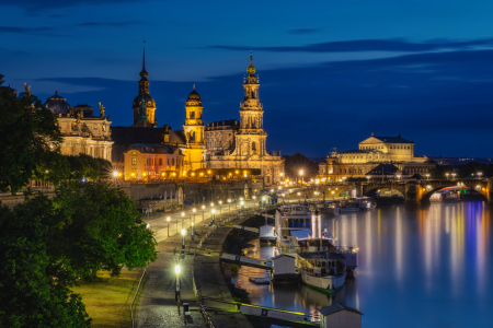 Bild-Nr: 12871422 Dresden Panorama - blaue Stunde Erstellt von: uh-Photography