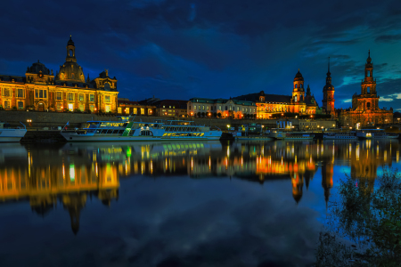 Bild-Nr: 12871542 Dresden Panorama - blaue Stunde Erstellt von: uh-Photography
