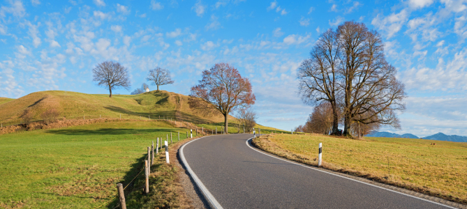 Bild-Nr: 12884063 Herbstliche Landstraße Erstellt von: SusaZoom