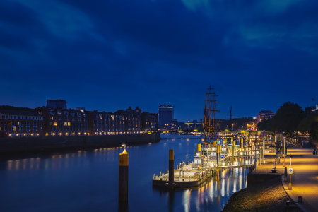 Bild-Nr: 12865815 Bremen - Weserpromenade - Schlachte Erstellt von: uh-Photography