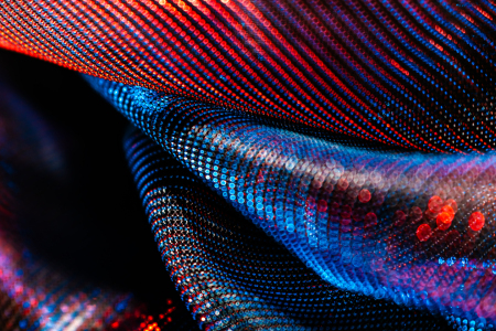 Bild-Nr: 12899523 Reflektierender Stoff in Rot und Blau Erstellt von: Sandra Höfer