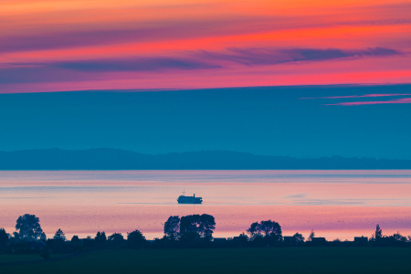 Bild-Nr: 12920801 Schiff auf Jasmunder Bodden am Abend Erstellt von: Martin Martin Wasilewski
