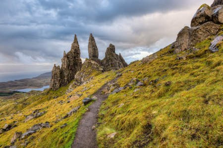 Bild-Nr: 12404496 Weg zum Old Man of Storr auf der Isle of Skye Erstellt von: Michael Valjak