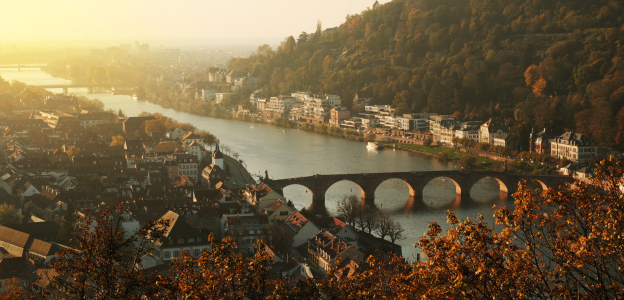 Bild-Nr: 12913569 Blick auf die Alte Brücke in Heidelberg Erstellt von: Smileus