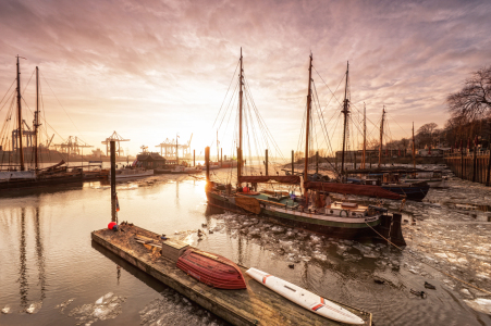 Bild-Nr: 12916602 Abendstimmung im Museumshafen Erstellt von: Nordbilder