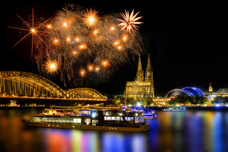 Bild-Nr: 12908050 Kölner Lichter - Skyline Feuerwerk Erstellt von: uh-Photography